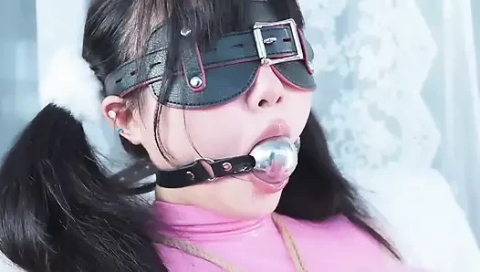 Ms17-use Duct Tape to Gag the Girl and Make Her Struggle