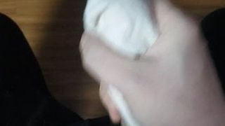 Masturbate and cumshot using my sis's socks