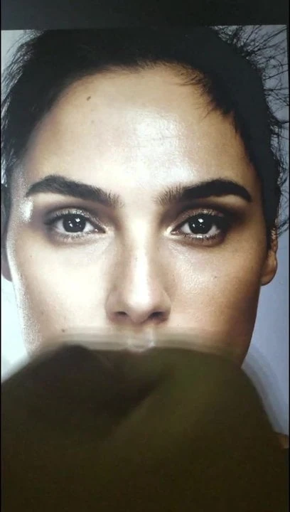 Meid Gadot sperma eerbetoon
