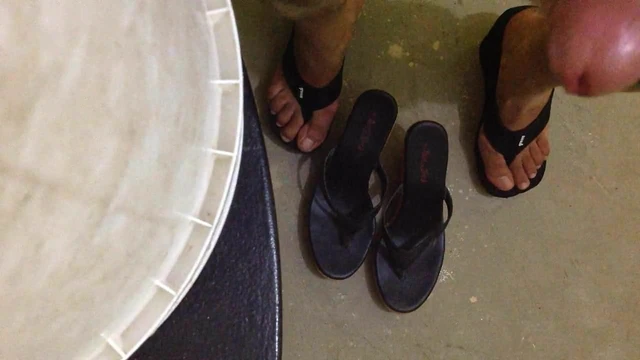 TOEPOST WEDGES
