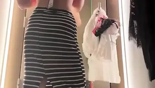 Jucielussie Extremes ficken in der Öffentlichkeit