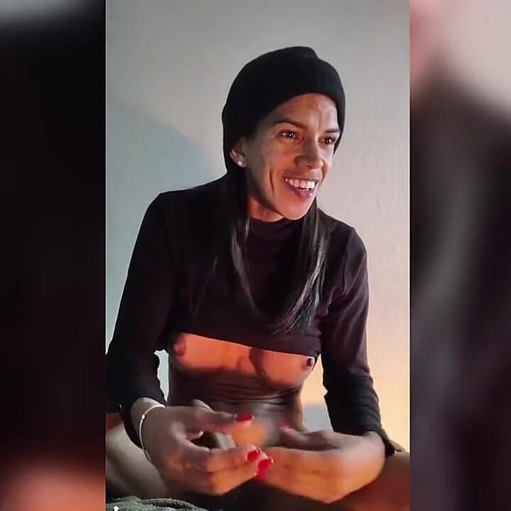 家で私が足を見せながらよくイッた