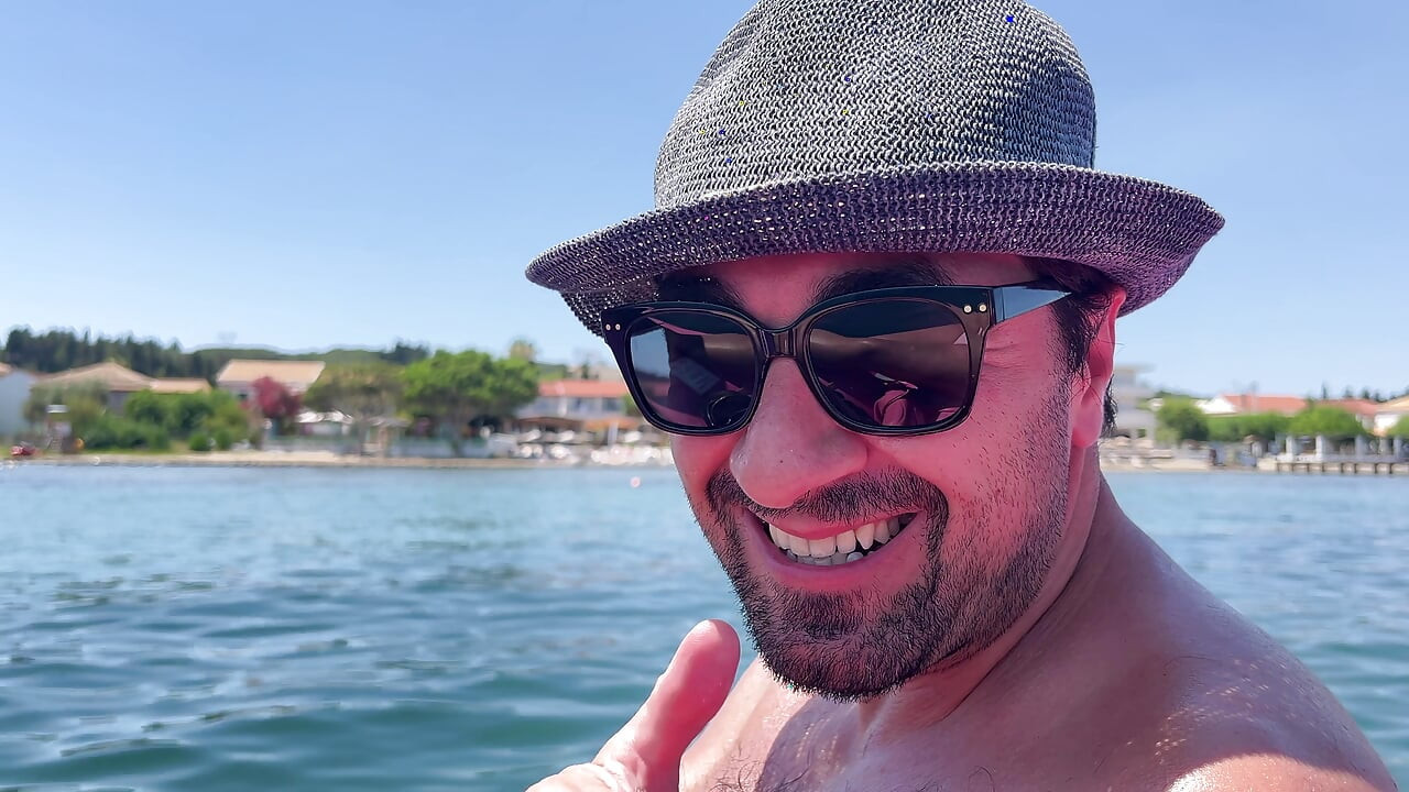 Public Exposure Risk Earl Smile Flashing My Cock On A Sea Pedal Boat