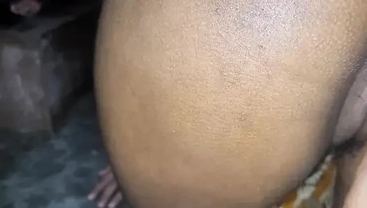 Üvey kız kardeşle viral Bangladeşli 'X' videosu