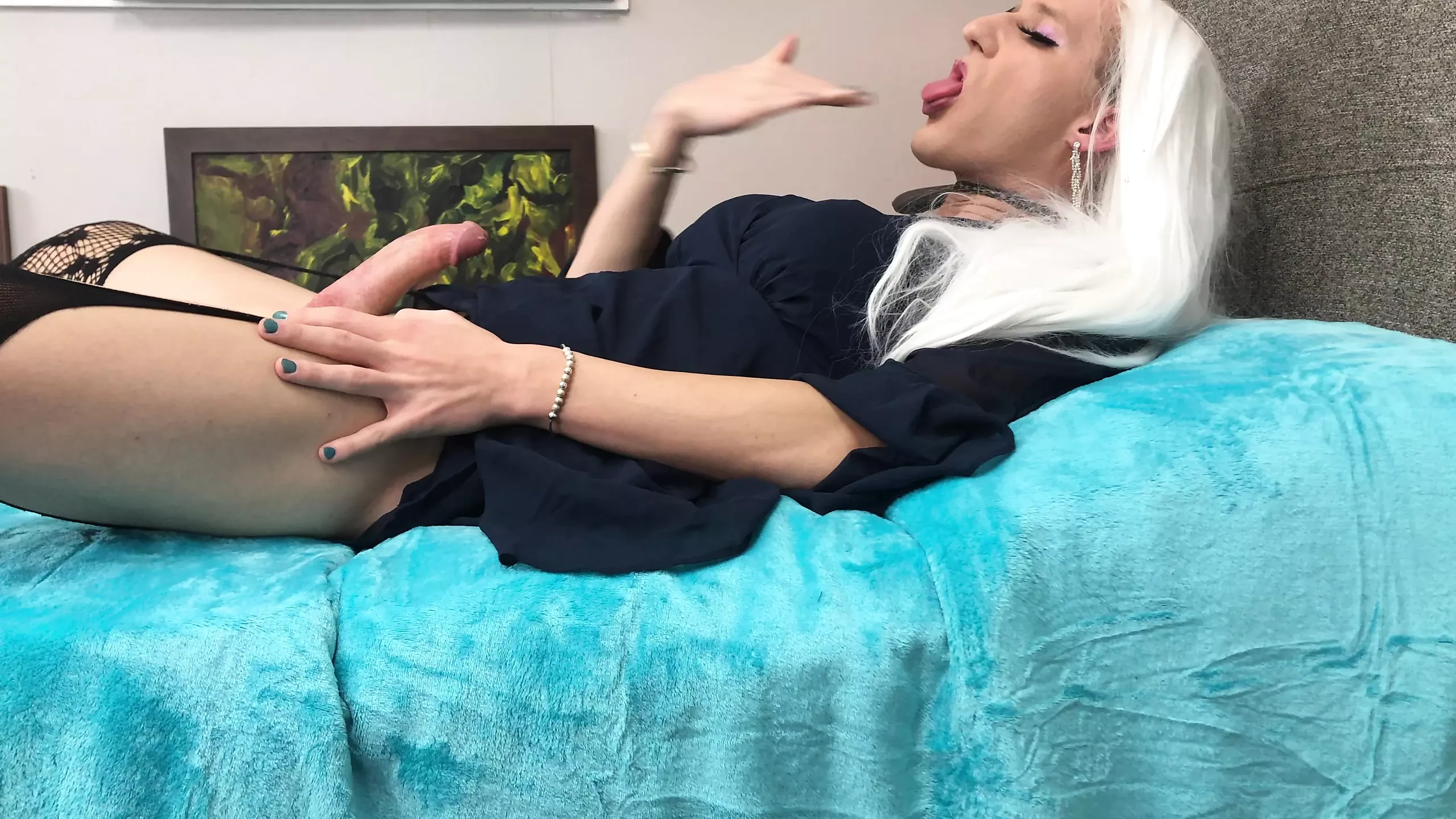 Super sexy Femboy Bailey Wilde - masturbação e gozada