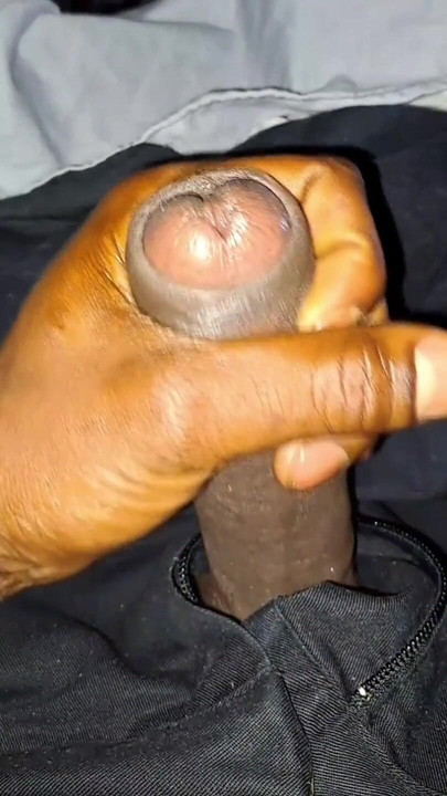 Nata4sex 내 입찰 흑인 자지를 짓누르다