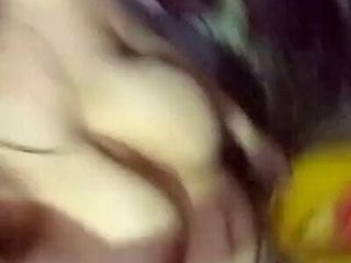 La milf pakistana bhabhi prende un selfie nudo per il fidanzato