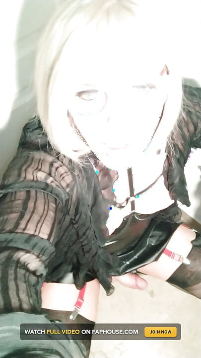 Tits Out Tranny Bedroom Fun