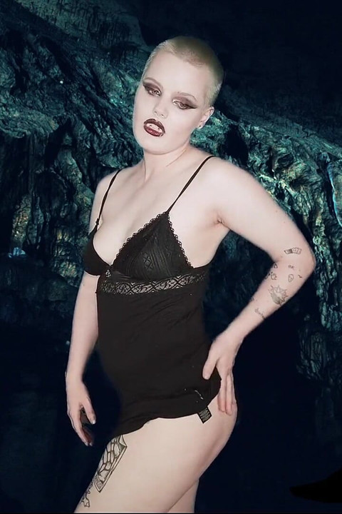El goon eterno: instrucciones de paja de dominatrix vampiro - Ezra Faith