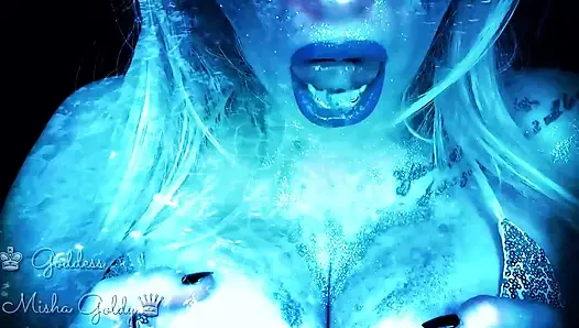 Grausame sirene wird dich erschrecken und lebendig schlucken (special effects hinzugefügt)