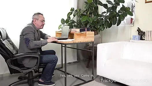 Guru ngasih pelajaran seks privat sama guru rambut pirang ini