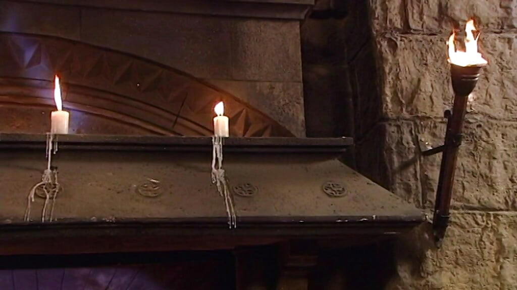 Blonde babes kussen tieten en plagen pik