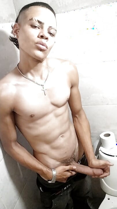 Nam diễn viên Alejandro xuất hiện trước ống kính