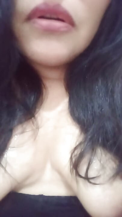 A Dick Is Strung in the Panocha While Screaming and Ending in a Squirt