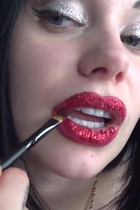 Red glitter on my big lips JOI