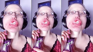 Asmr diş şekeri yeme - asmr, göz gözlüğü, gianess, ruj, büyük dudaklar, mough, yemek, yüz fetişi, uzun tırnaklar