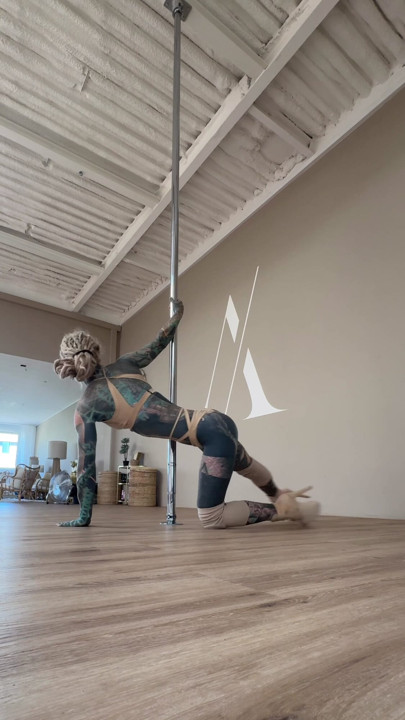 Do you like my dance for you?Follow me now for more.