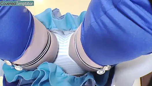 Momen cosplay bikin cowok pendatang baru malu-malu ini sama cowok sange ini