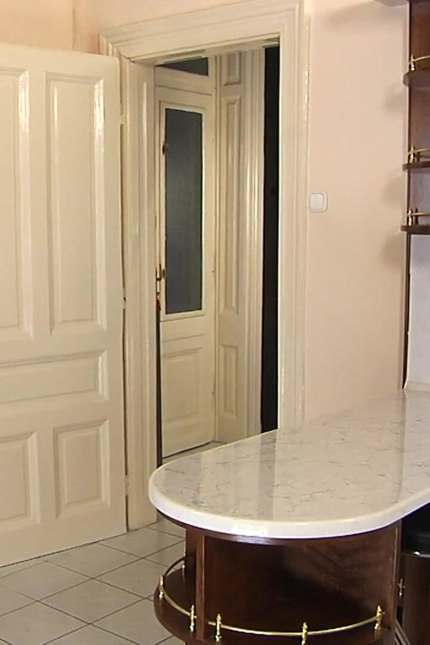 Aliz nezasita ukućanka: scene anala i dubokog grla!