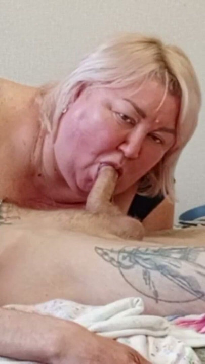 La suegra me la chupa durante el recreo | Clip 2