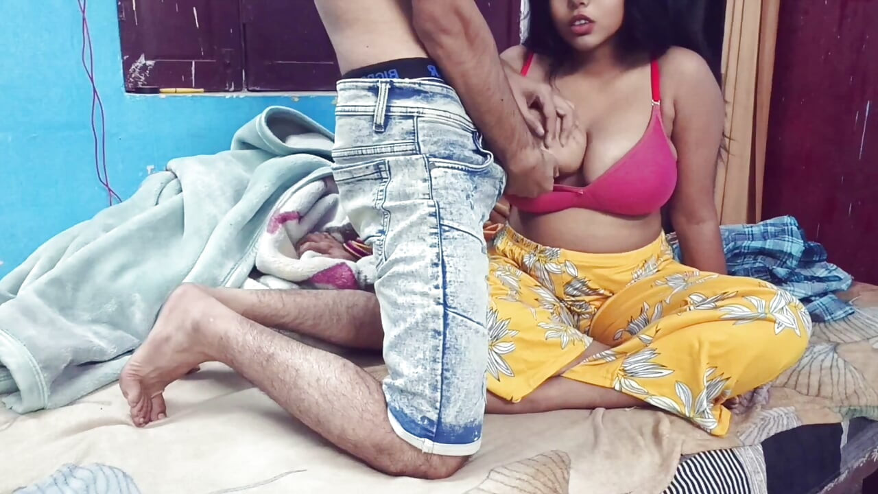Bhabi tumhare chuye sexy he Hindi video sexy hot xxxsoniya