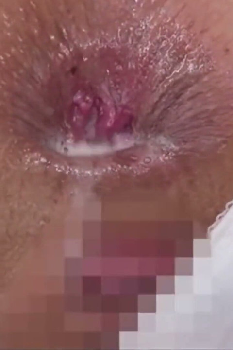 Modelo de Leitor Nº 1 Tamanho H - Interracial hardcore 3p com dois homens negros termina em cinco explosivos e termina em 3º lugar