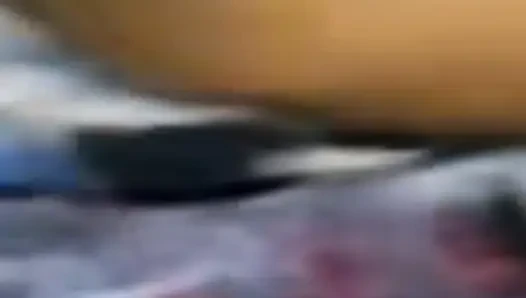 Пригласи двух друзей трахнуть мою жену