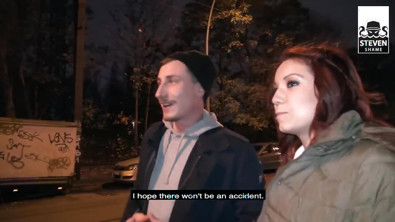 Публичная 69: в парке, эта баварская брюнетка делает минет, и я лижу ее!!