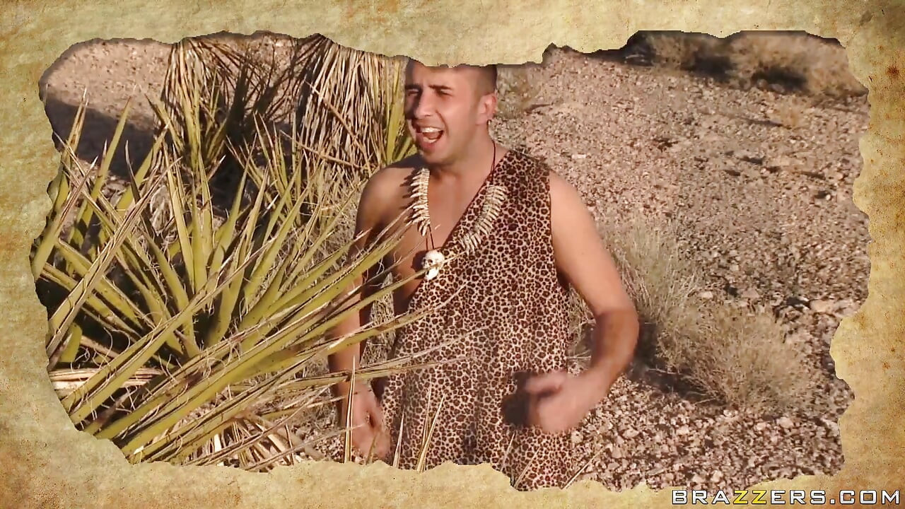 MILF in Action - Jessica Jaymes Goes Out Hunting for a 9 Inch Cock at the Desert and Found Keiran Lee