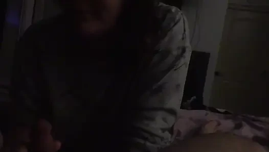 Istriku lagi asik nyepong kontolku. Kami Di Mana Menguji Kamera 4K Baru