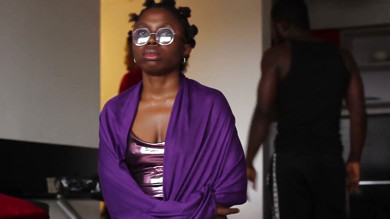 Nigerian MILF Taking It All in Her Ass