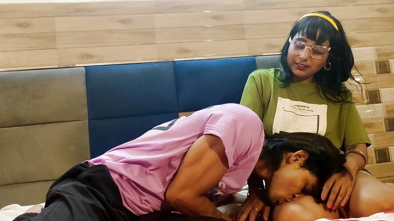 Had sex with friend's girlfriend after calling her on a date hardcore sex rahul and monika