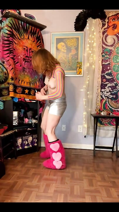 Show de fumée et danse avec Suzy Wylde