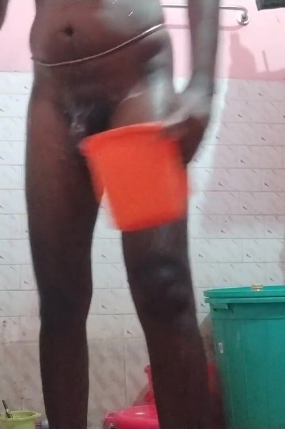 Desi Solo