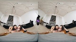 TmwVRnet - Jadilica & Vivien Doll - Trio orgasms on the floor