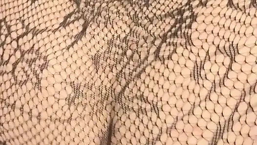 Pantat besar dalam pakaian dalam membuatnya muncrat cepat