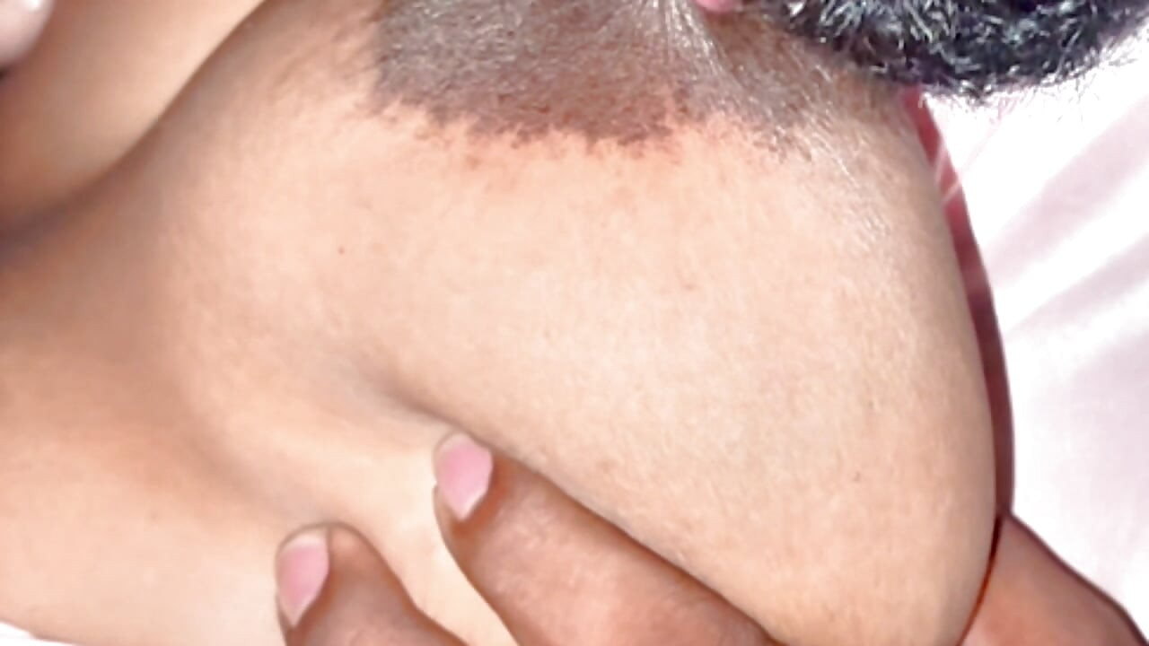 德西嫂子擠奶和完整性愛視頻