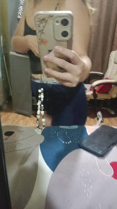 फिलीपीनी फिलिपीना गोल-मटोल