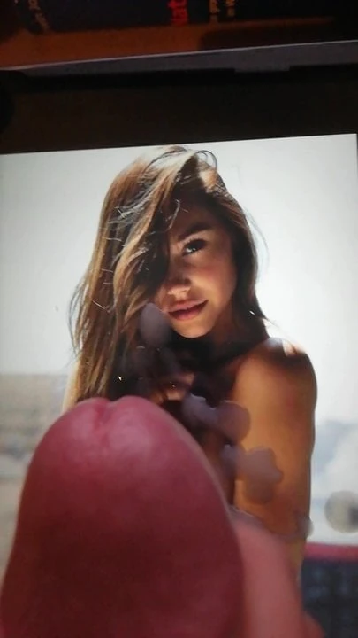 Alexis Ren cum tribute