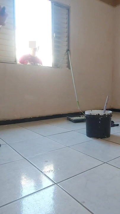 Khoảnh khắc khó quên từ "Tôi không thể chịu đựng được và làm tình với con cu to của họa sĩ, tên khốn tham lam đã bỏ lại âm hộ của tôi"