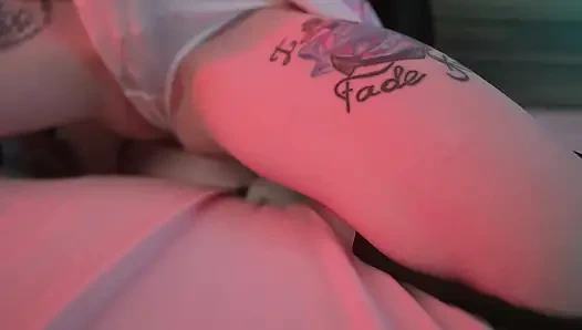 Nezuko bermain dengan lubangnya yang basah. Karneli Bandi