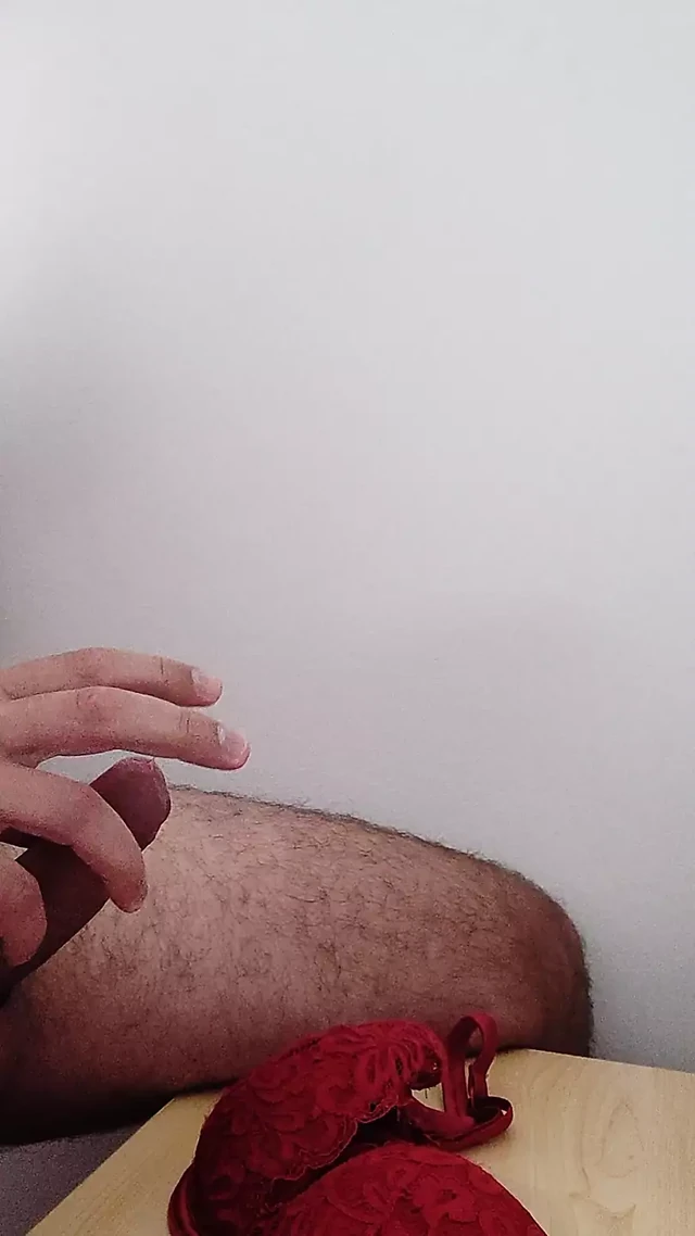 Cumshot on the new bra that I gave my partner for Christmas