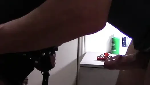 MILF mulut bercinta dengan cincin gag dan cumshot raksasa di tenggorokan
