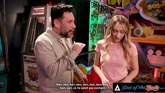 OUT OF THE FAMILY - Sexy Teen Sky Pierce Deepthroats Her Stepdad's Cock FRENCH SUBTITLES