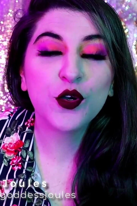 赞美Asmr的个人注意力