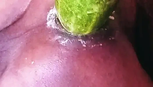 Deshi gay boy suck pussy her mom.