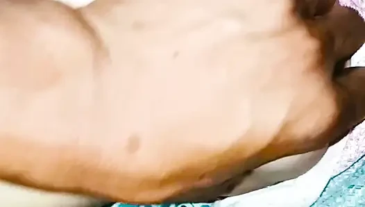 Sexi dillo lagakar deshi bhabi ki chudai ka video