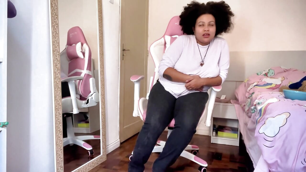 BBWの食事とPのおなら、彼氏が見ていて迷惑なの