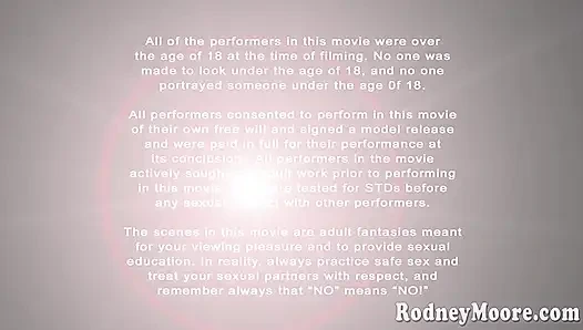 Волосатые лесбиянки страпоном на мечтах и мокрые сочные пальцы