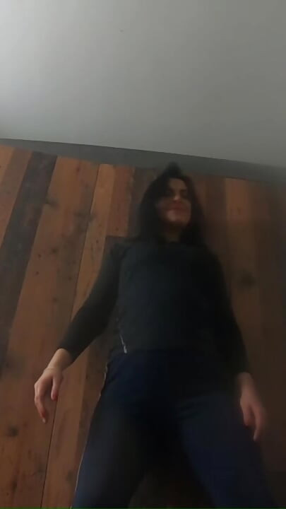 Ρούχα προπόνησης Δοκιμάστε με το Pee Fetish